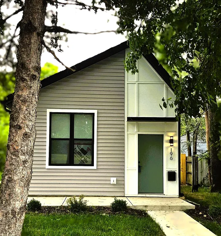 Property photo 2