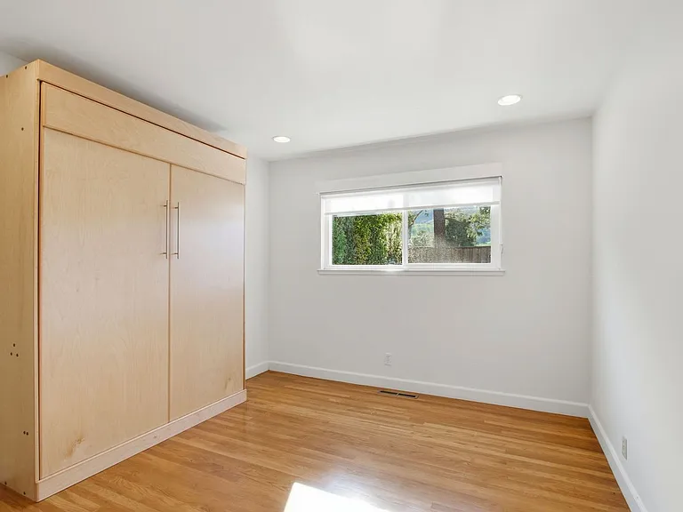 6137 Banner Dr — Photo 32