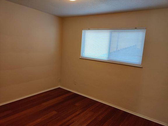 3rd image of 238 San Lorenzo Blvd APT 4