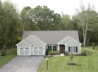 30 Roxanna Ln, Kingston, RI 02881