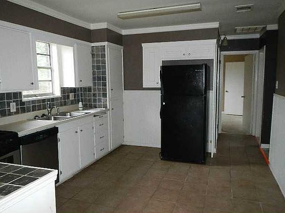 5th image of 5307 Aster St