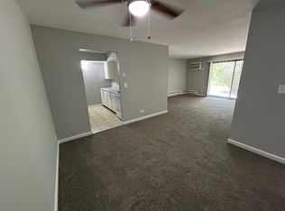 1005 State St APT 2, Lemont, IL 60439