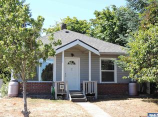 312 W 3rd St, Port Angeles, WA 98362