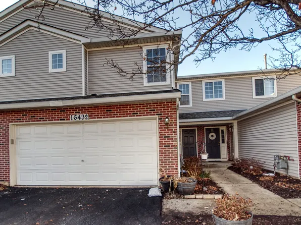 16432 Club Ct, Crest Hill, IL 60403