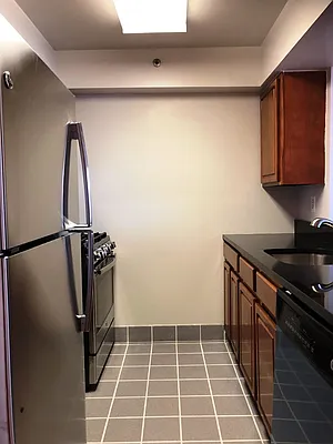 Rented by Prime Realty | media 28