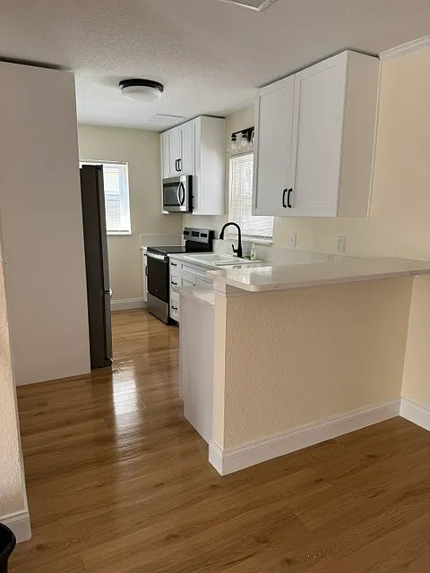 Building Photo - 3611 S Gardenia Dr