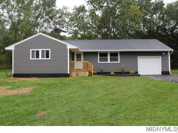 701 Westwood Dr, Herkimer, NY 13350