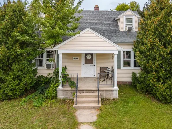 924 N 4TH AVENUE, Wausau, WI 54401
