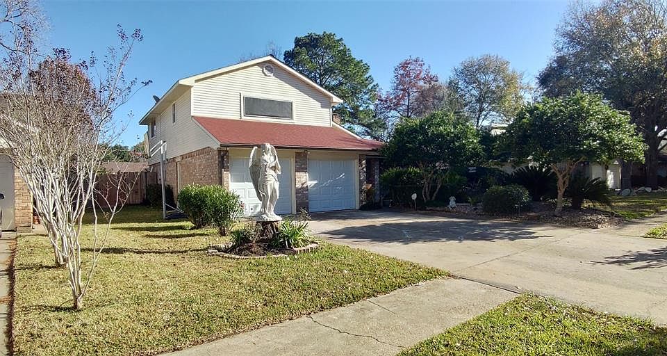 1st image of 15727 Fern Basin Dr