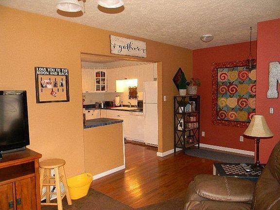 5th image of 215 S Elder Ave