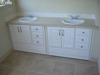 Master Bath w/Tile Floors