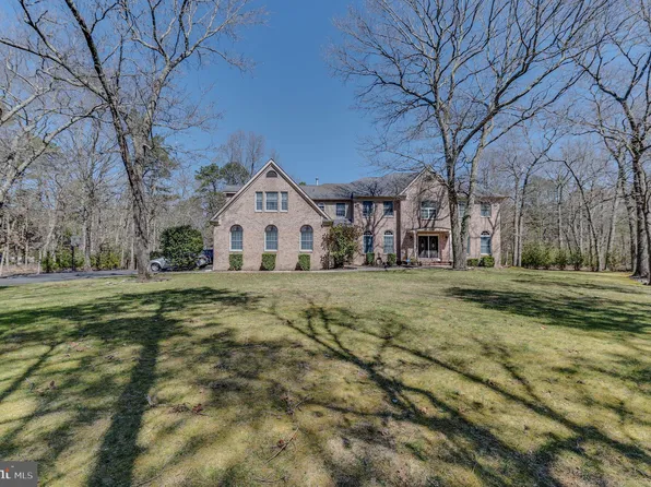 22 Serenity Ct, Southampton, NJ 08088