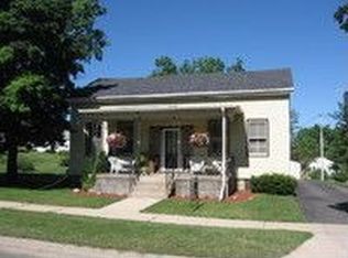 1413 13th Ave, Monroe, WI 53566