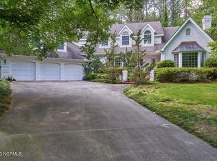 135 Penn Carol Ln, Southern Pines, NC 28387