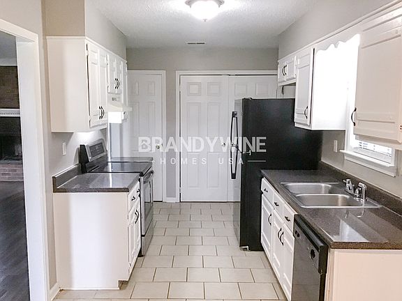 3rd image of 4183 Oak Valley Dr
