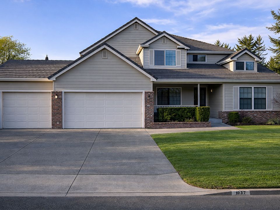 1st image of 637 Barcelona Dr