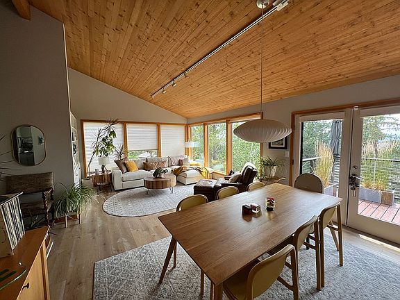 Living and dining room