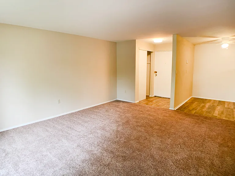 Barkley Ridge Apartments — Photo 42
