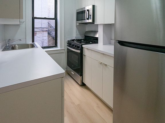3rd image of 189 Claremont Ave #3E