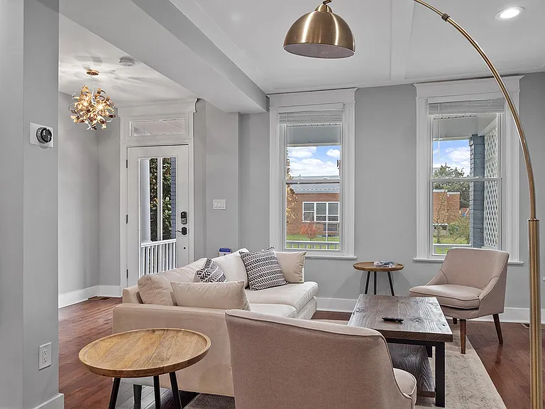 3504 18th St NE — Photo 2