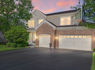 10224 Mayflower Ln, Huntley, IL 60142