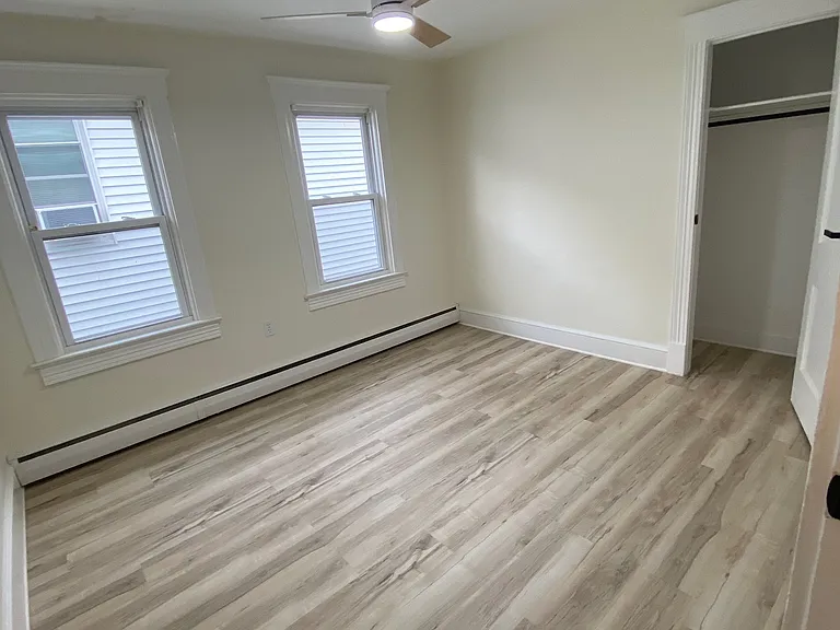 129 Beech St — Photo 28