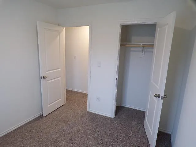 690 Union Ave #4 — Photo 22