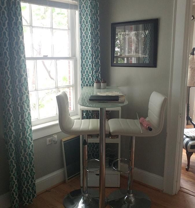 Breakfast nook