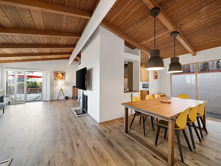 5643 Linda Rosa Ave — Photo 41