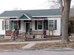 213 E Morgan St, Boonville, MO 65233