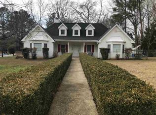 387 Norhill Ln, Lawrenceville, GA 30046