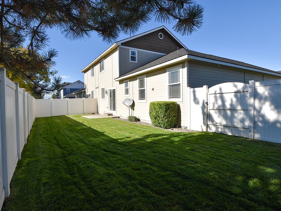 2nd image of 7006 Loren Pl