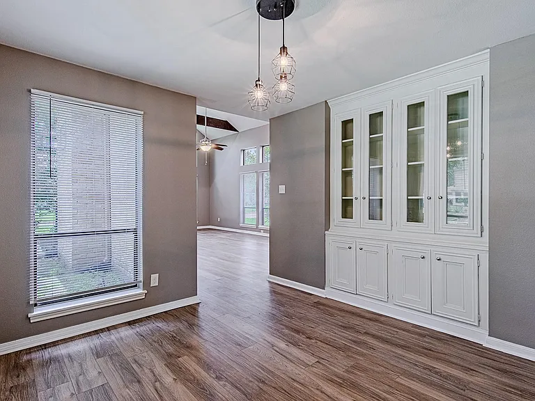 3323 Lost Hollow Dr — Photo 16