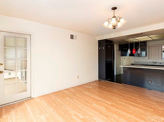 5th image of 15656 Hillview Ln #19
