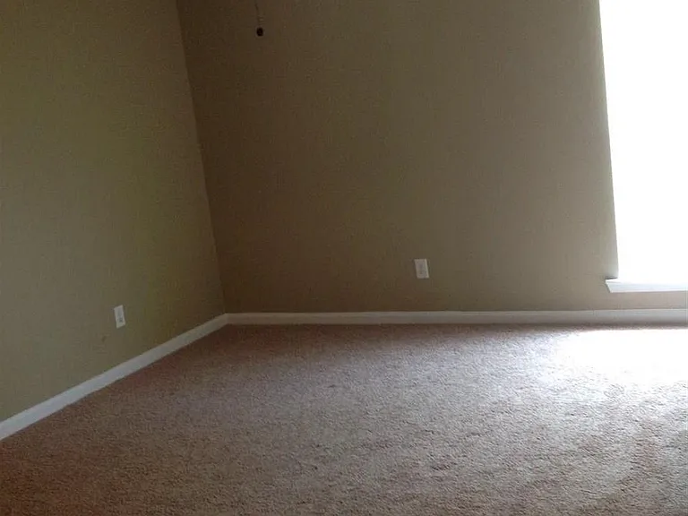 200 Willow Point Cir — Photo 10