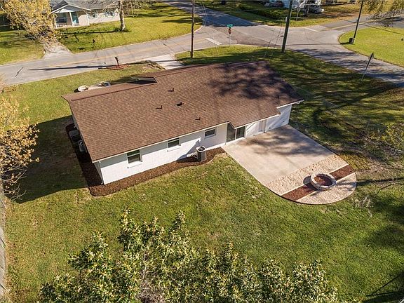 4th image of 1326 NE 21st St