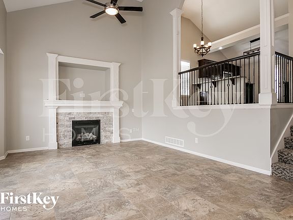 3rd image of 1224 N 133rd Ter