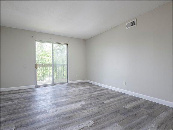 4th image of 2741 Westphalia Ct APT D