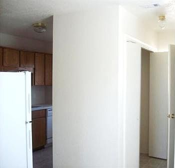 2nd image of 2004 Monte Carlo Ln APT B