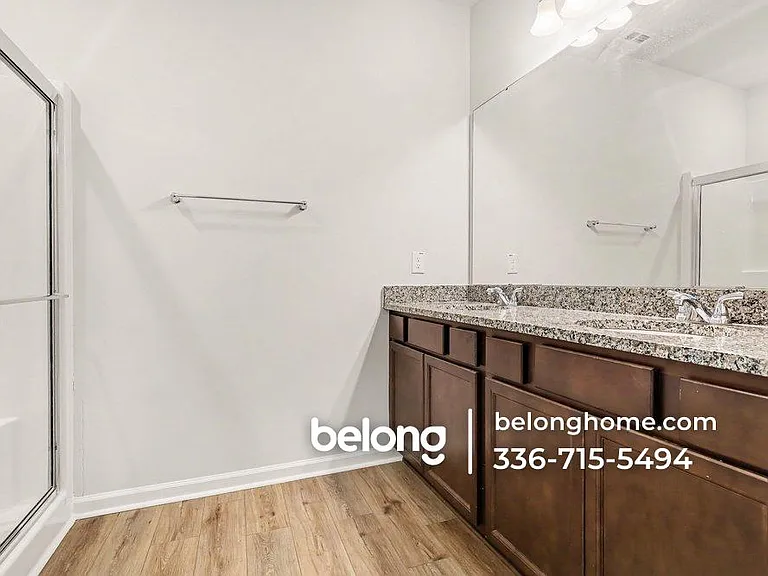 240 Chesapeake Commons St — Photo 3