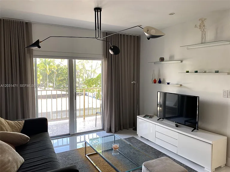1540 Meridian Ave #4K — Photo 5