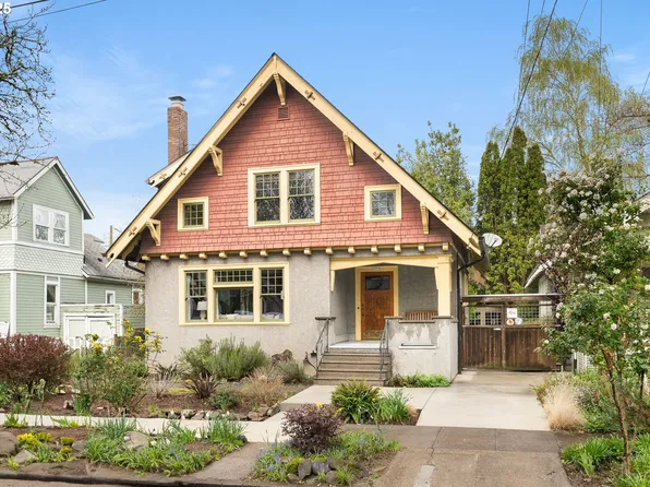 3915 SE Ivon St, Portland, OR 97202