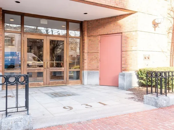 931 Massachusetts Ave APT 606, Cambridge, MA 02139