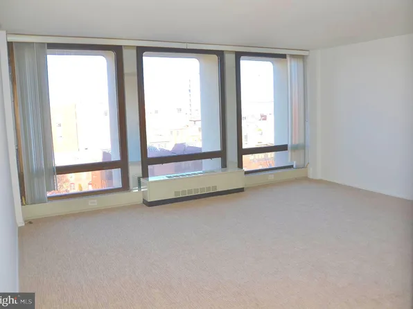 200 Locust St #6CN, Philadelphia, PA 19106