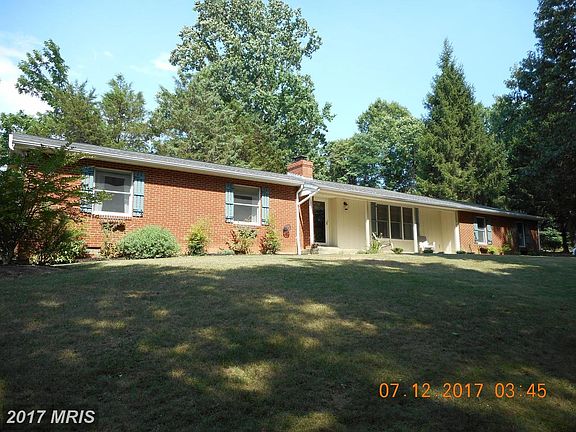 2nd image of 210 Skyline Forest Dr