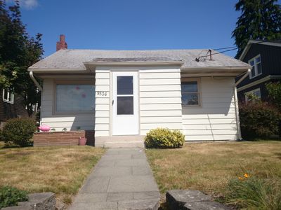 8536 17th Ave NW, Seattle, WA, 98117
