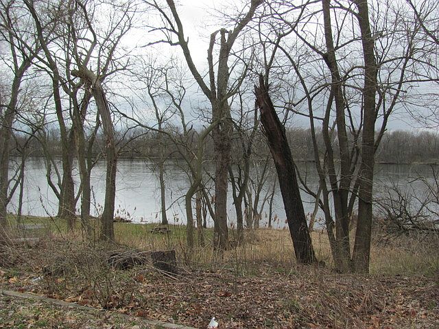 1st image of 1917 Lakewood Dr