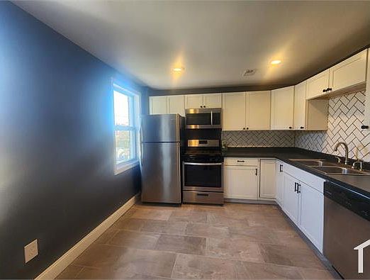 3rd image of 303 Folcroft St #1