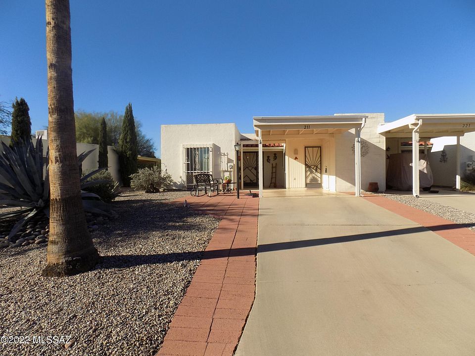 1st image of 211 N Calle Del Lago