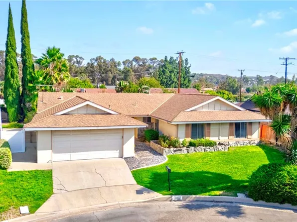2300 Camino Escondido, Fullerton, CA 92833